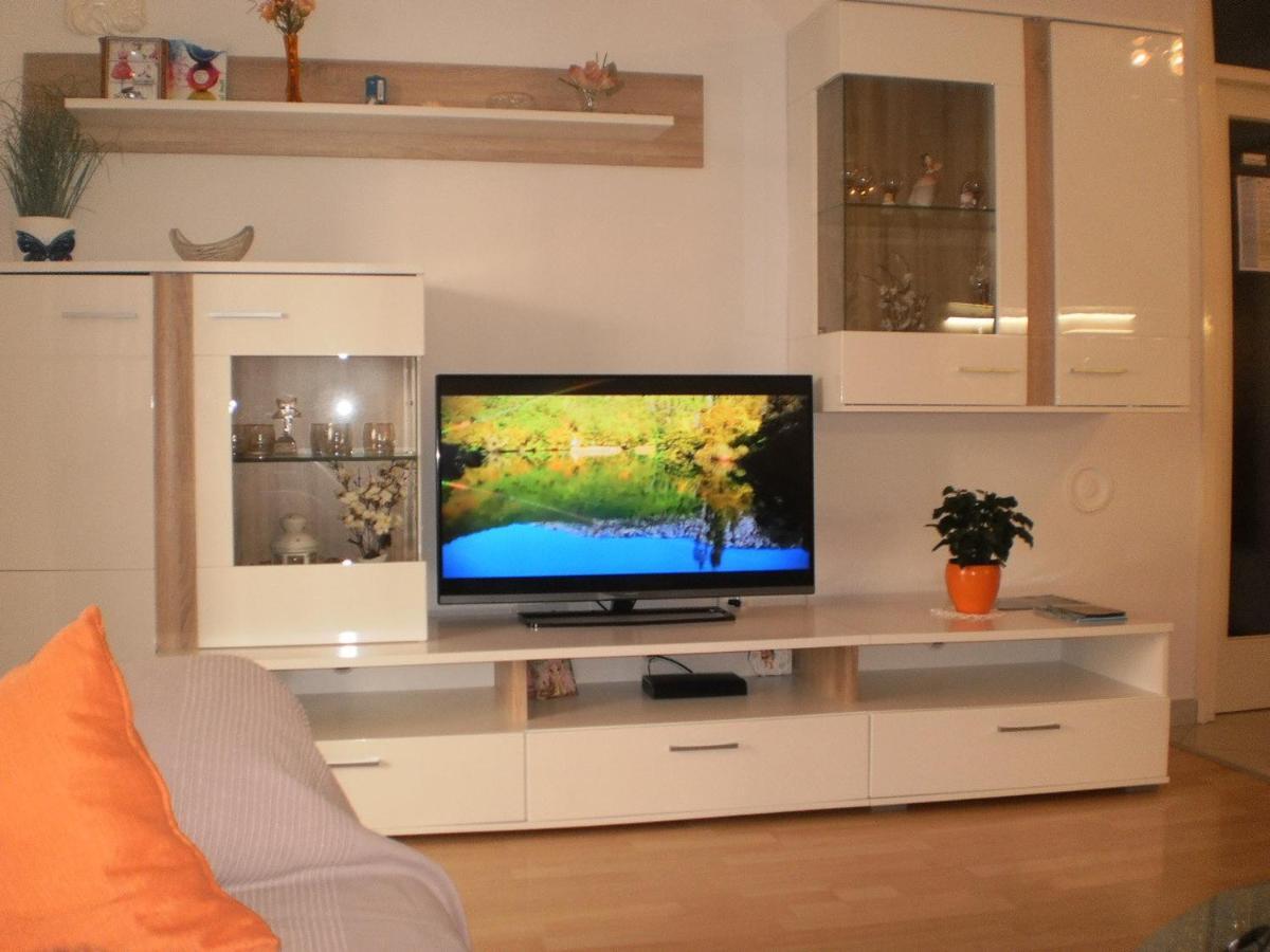 Apartment Lana Omiš Екстериор снимка