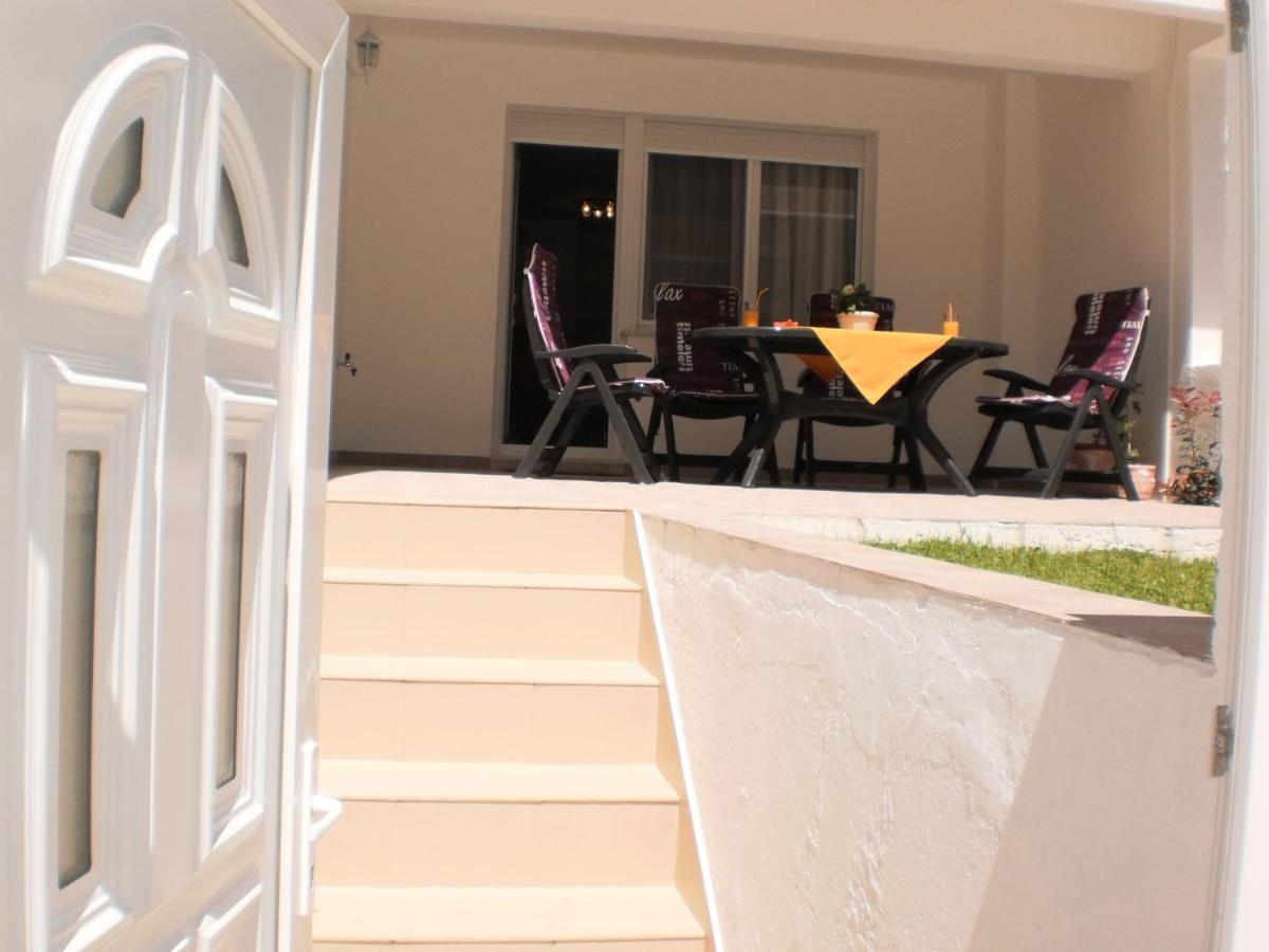 Apartment Lana Omiš Екстериор снимка