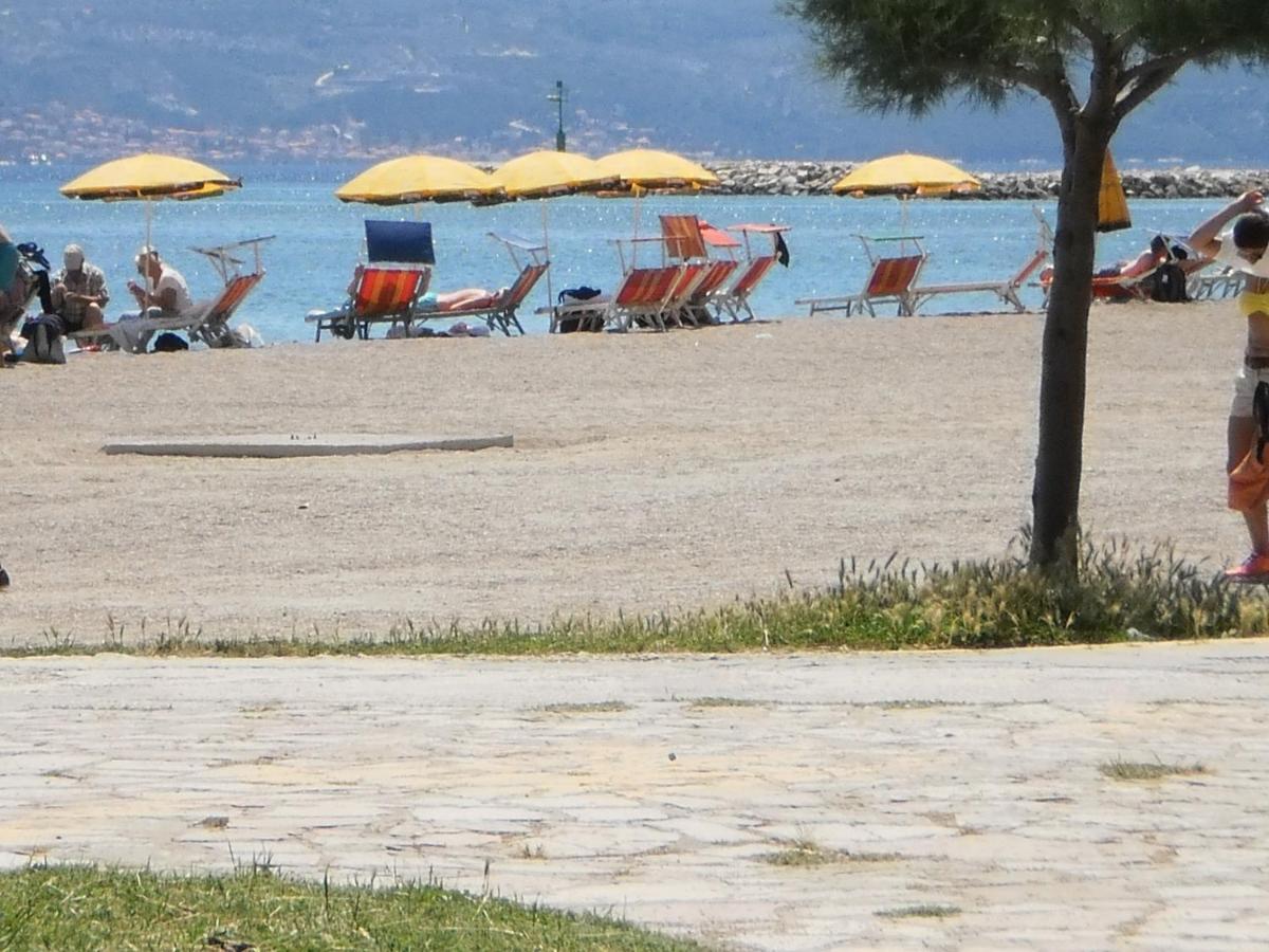 Apartment Lana Omiš Екстериор снимка