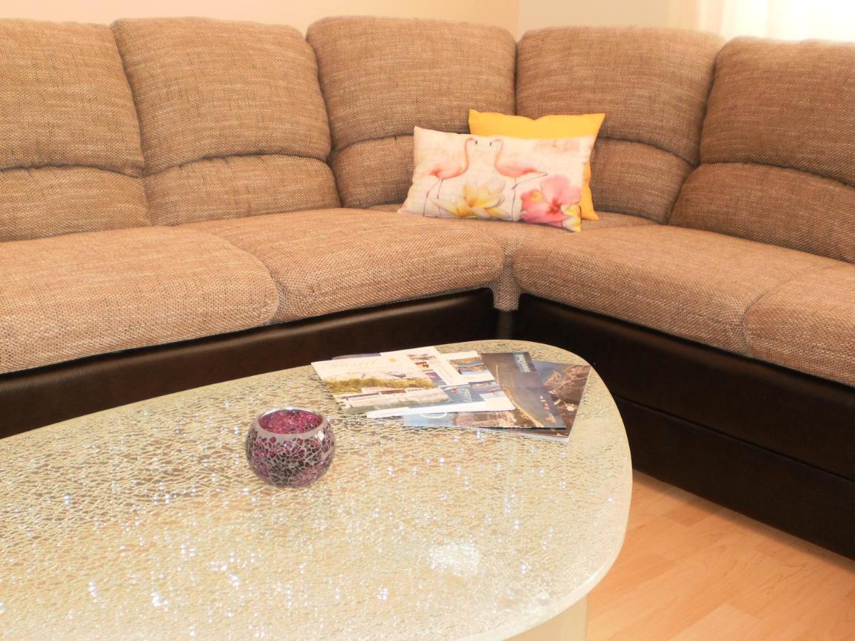 Apartment Lana Omiš Екстериор снимка