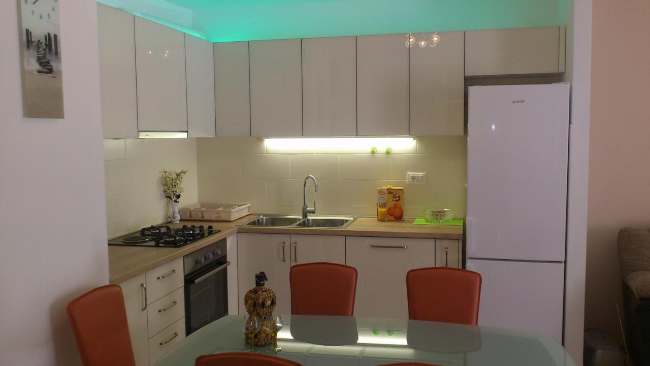Apartment Lana Omiš Екстериор снимка