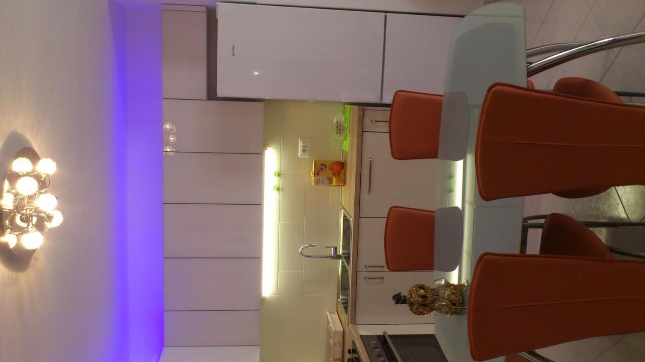 Apartment Lana Omiš Екстериор снимка